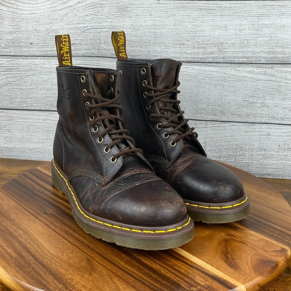 Dr Martens The Original 11822 Dark Brown Leather Crazy Horse Lace Up Boot Men 10